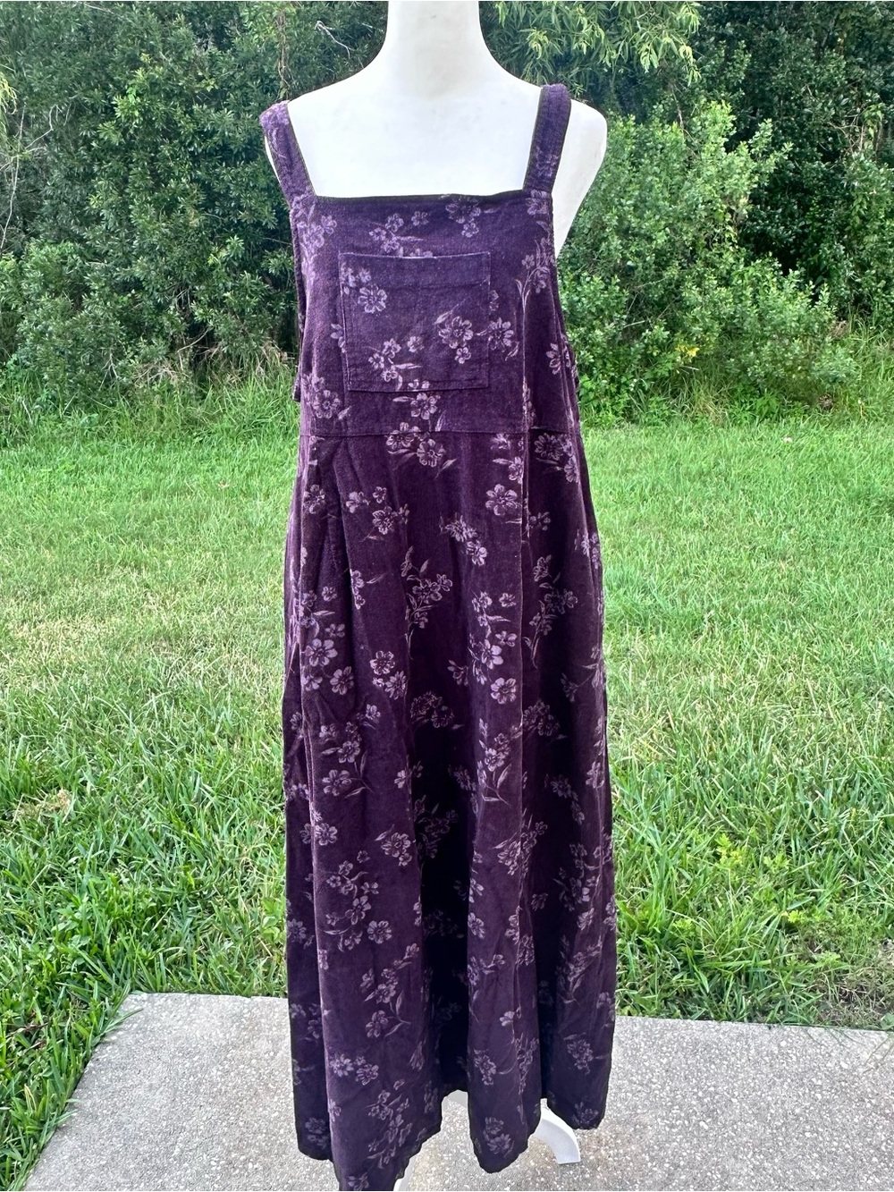 Sleeveless Floral Maxi Dress in Deep Plum